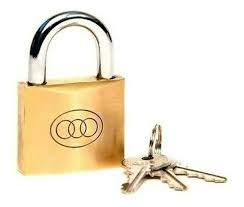 Candado dorado de 38 mm